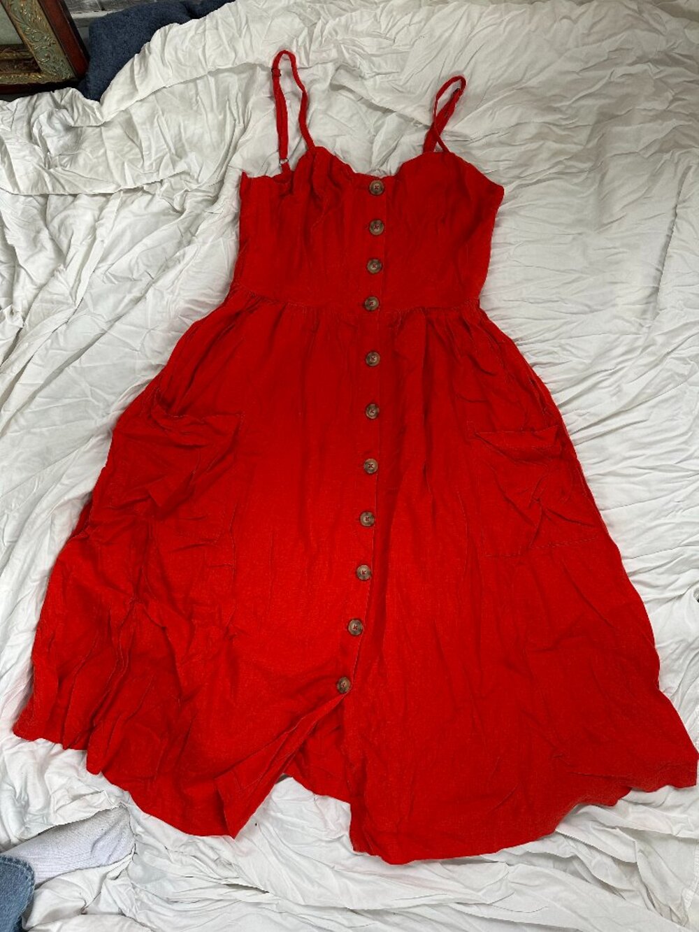 "Cooperative" red linen dress